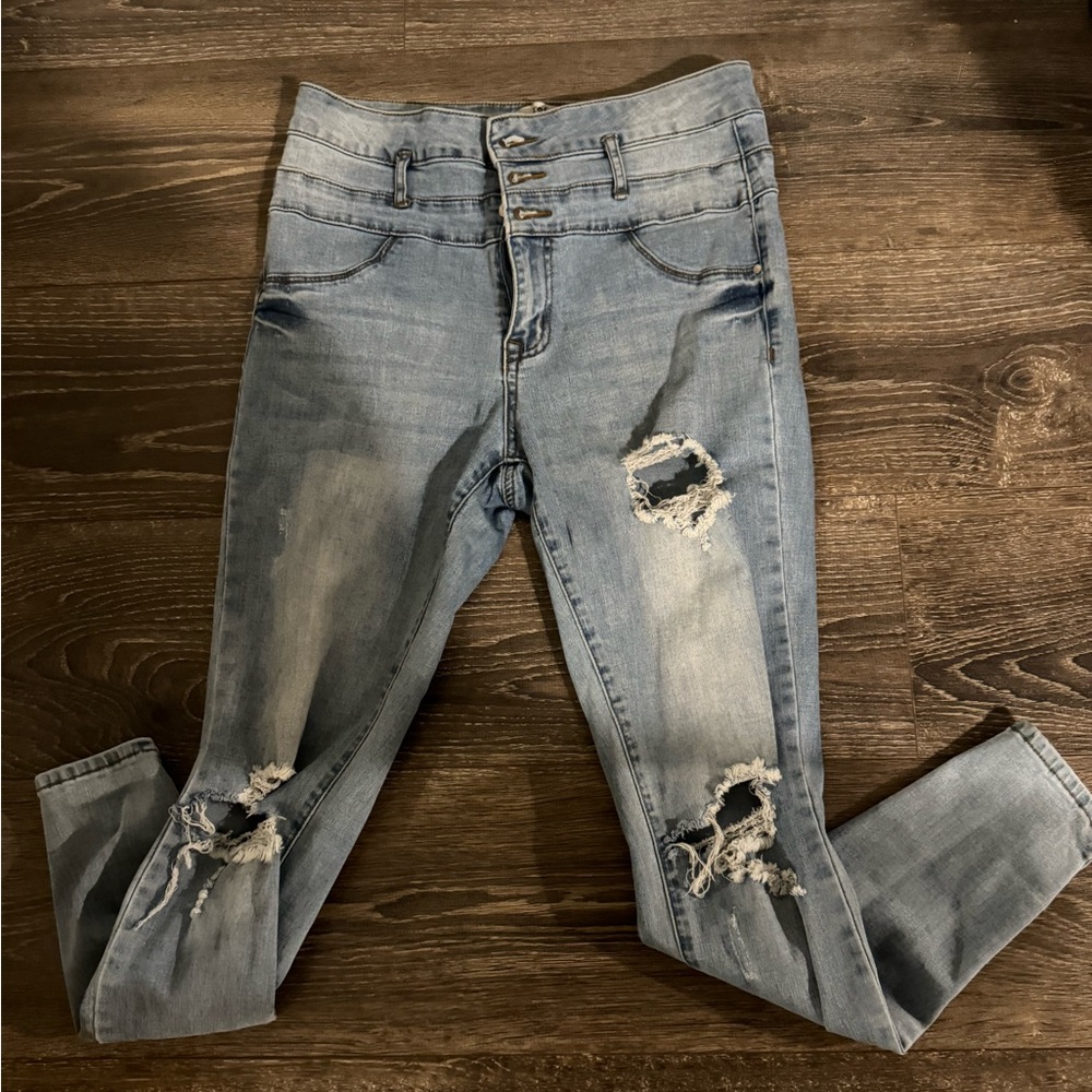 3 for $15 Lightwash Ripped Skinny Jeans 8